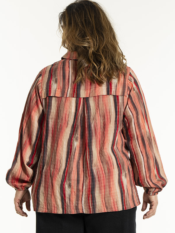 SOPHIA - Plus Size Bluse fra Gozzip