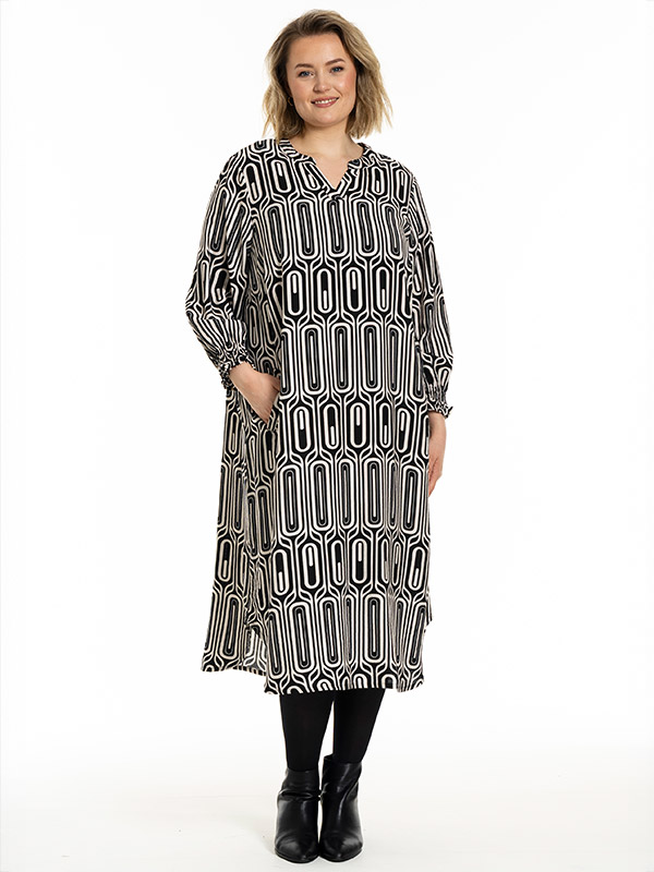 GVALDIS - Plus Size Kjole fra Gozzip