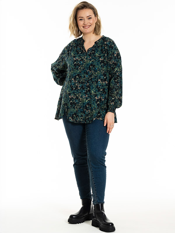GMALINA - Plus Size Bluse fra Gozzip