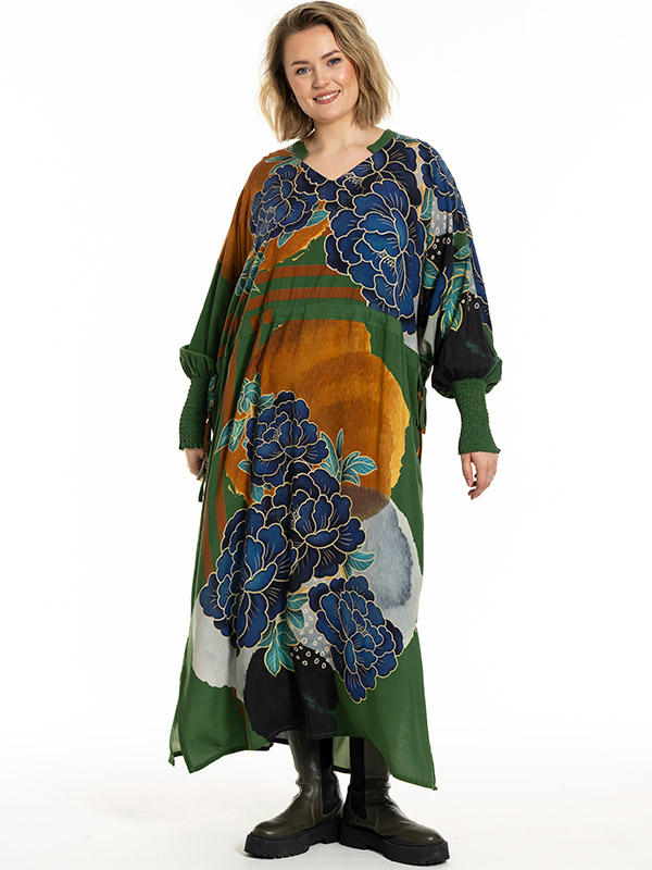 GBIRGITTE - Plus Size Kjole fra Gozzip