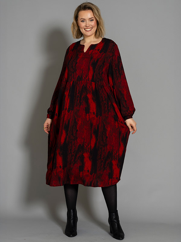 GLEA - Plus Size Kjole fra Gozzip