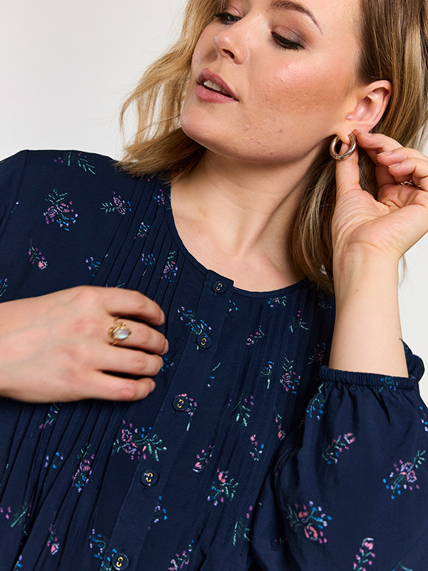 GJOHANNE - Plus Size Tunika fra Gozzip