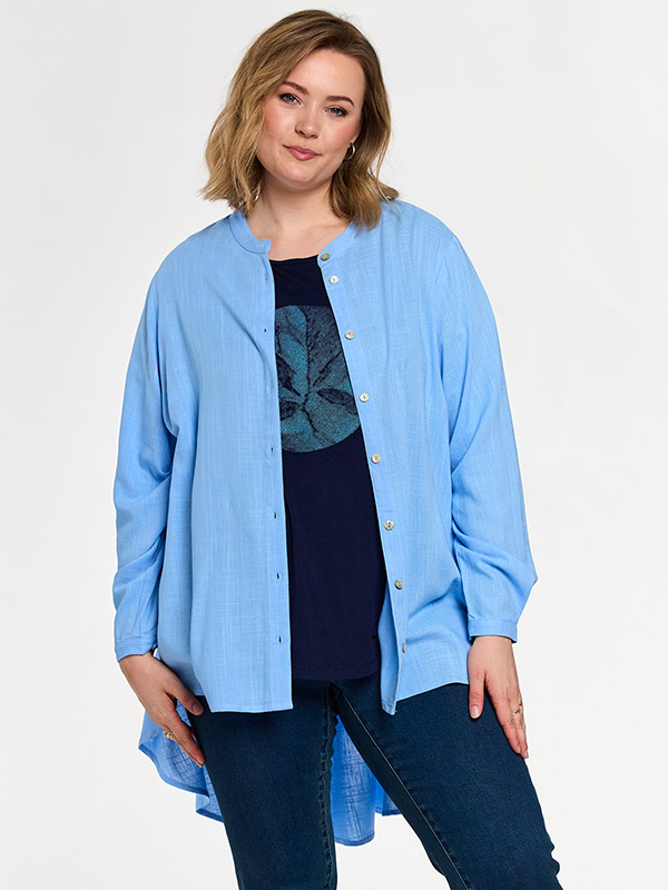 GAGNES - Plus Size Skjorte fra Gozzip