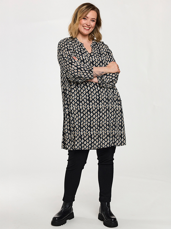 GJEANA - Plus Size Tunika fra Gozzip