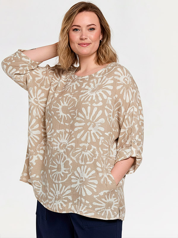 GELISSA - Plus Size Bluse fra Gozzip