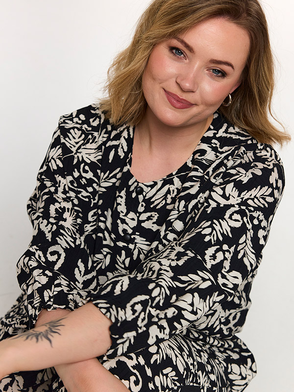 GANNBRIT - Plus Size Skjorte fra Gozzip