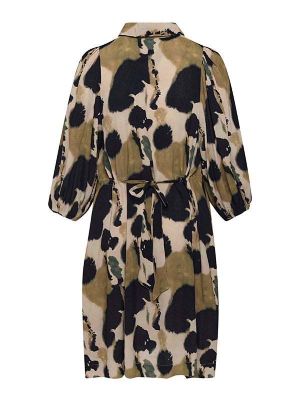 GESTHER - Plus Size Kjole fra Gozzip