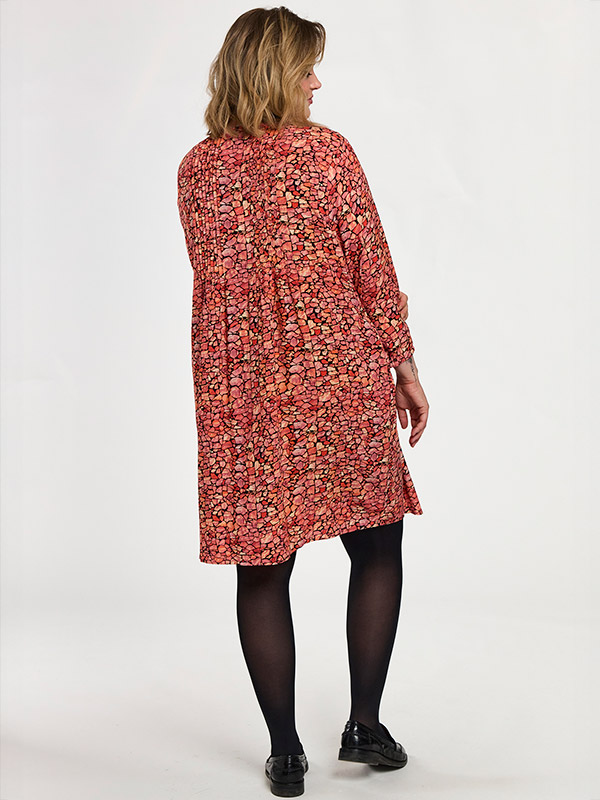 GJOHANNE - Plus Size Tunika fra Gozzip