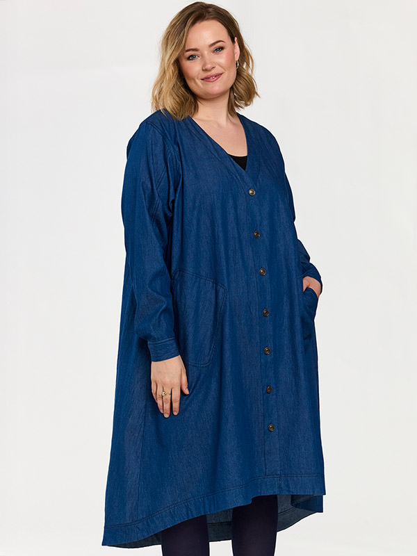 GNELLIE - Plus Size Kjole fra Gozzip