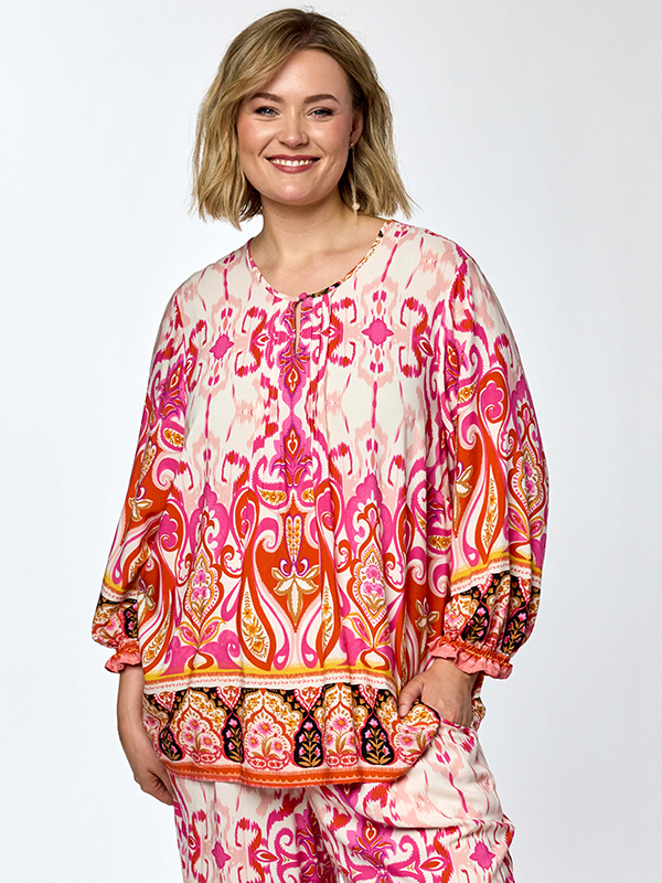 GIBEN - Plus Size Bluse fra Gozzip