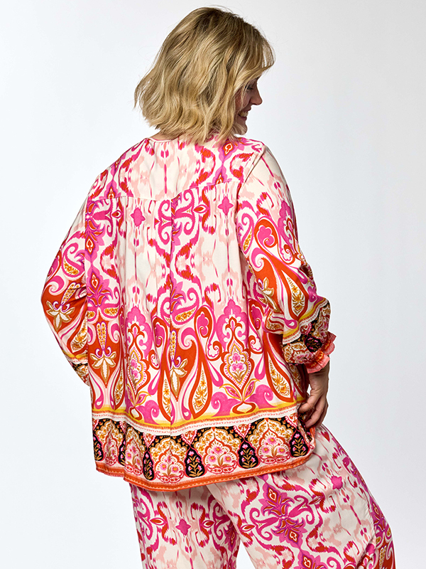 GIBEN - Plus Size Bluse fra Gozzip