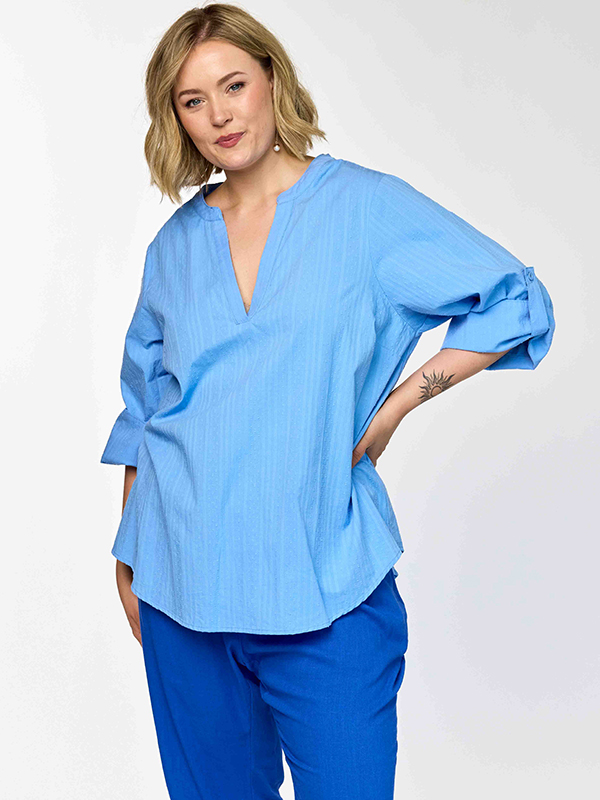 GBILLIE - Plus Size Bluse fra Gozzip