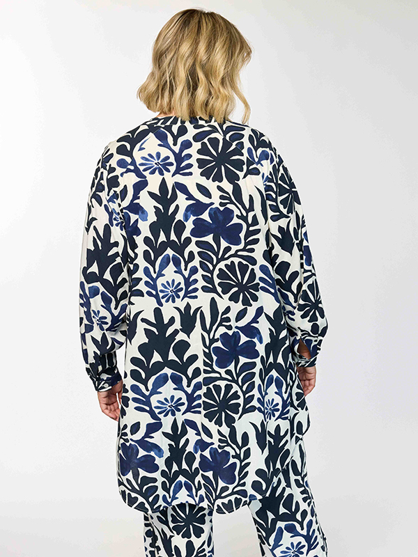 GAGNES - Plus Size Bluse fra Gozzip