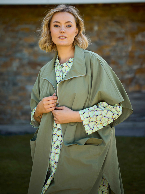 GTHIT - Plus Size Jakke fra Gozzip