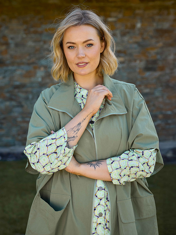 GTHIT - Plus Size Jakke fra Gozzip