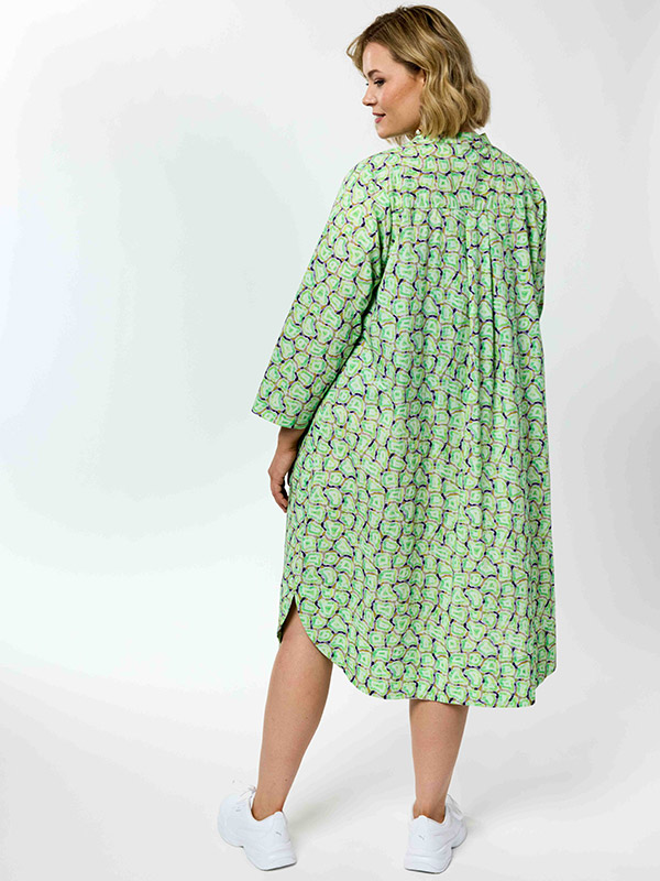GVIOLA - Plus Size Kjole fra Gozzip