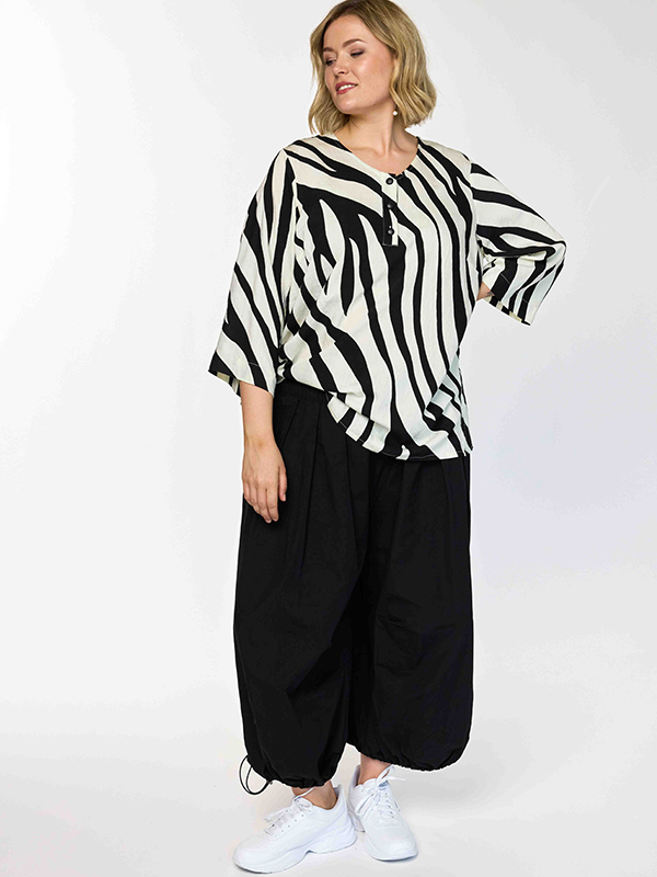 GJUDY - Plus Size Bluse fra Gozzip