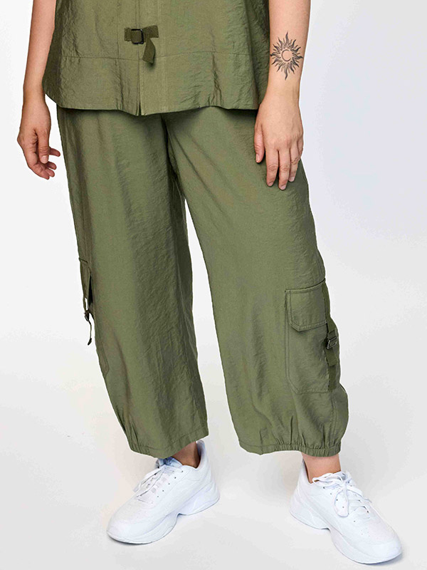 GLILLI - Plus Size Bukser fra Gozzip