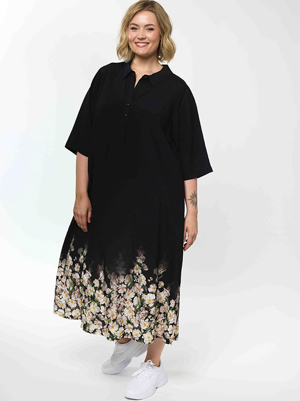 GBENNA - Plus Size Kjole fra Gozzip