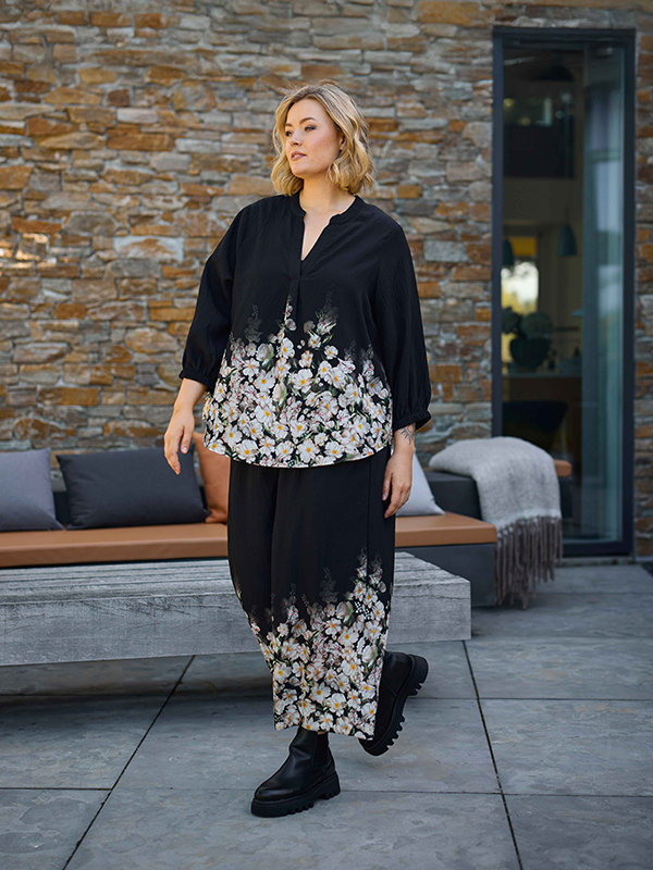 GGRETHE - Plus Size Bluse fra Gozzip