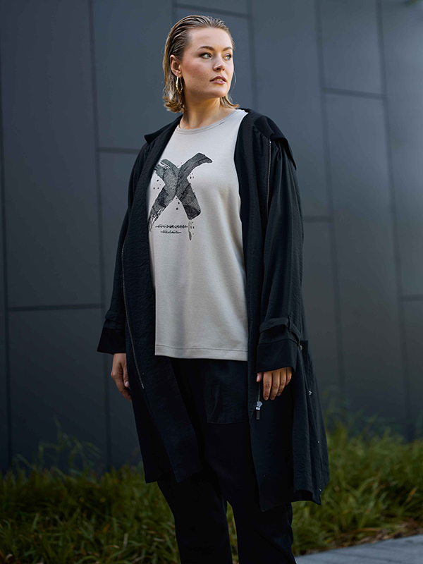 GTINE - Plus Size T-skjorte fra Gozzip Black