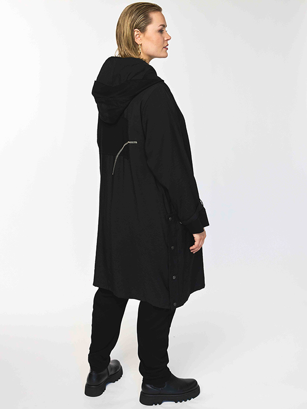 GAVENY - Plus Size Jakke fra Gozzip Black