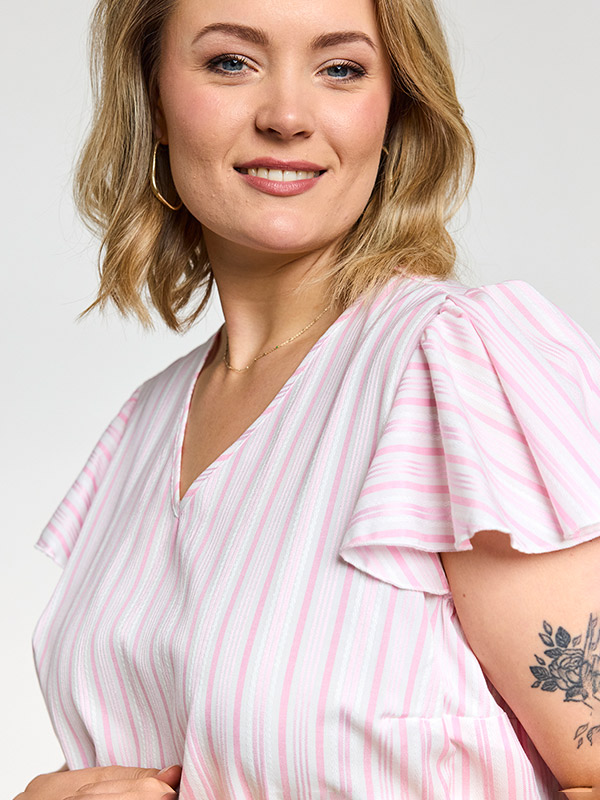 GKETTI - Plus Size Bluse fra Gozzip