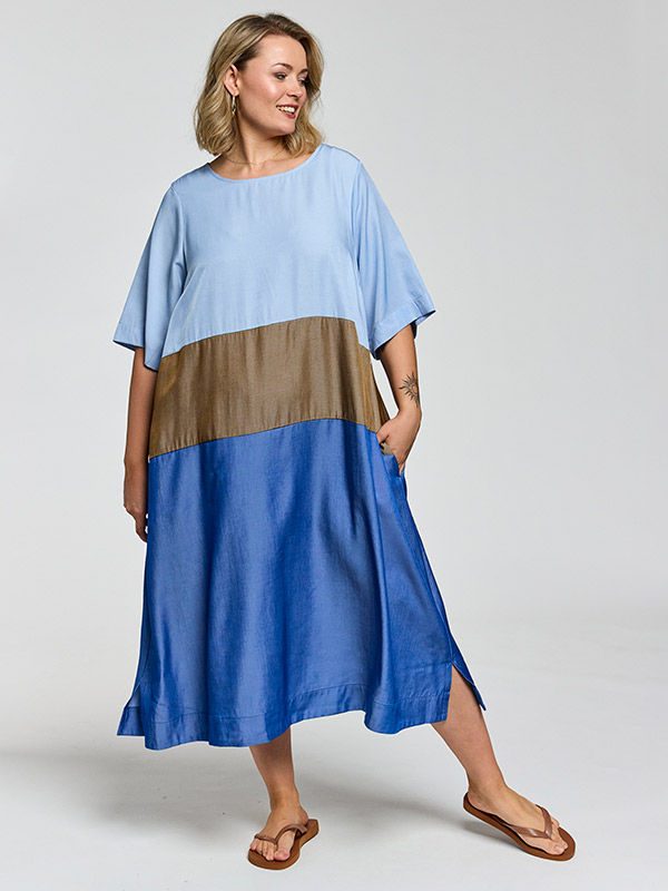 GBENTE - Plus Size Kjole fra Gozzip