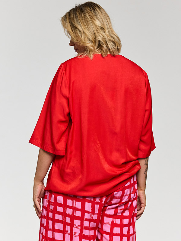 GKYRA - Plus Size Bluse fra Gozzip