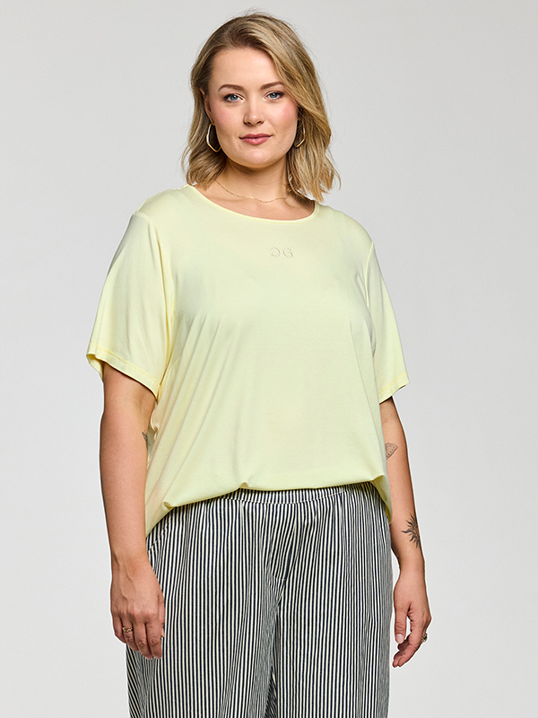 GBIRKA - Plus Size T-skjorte fra Gozzip