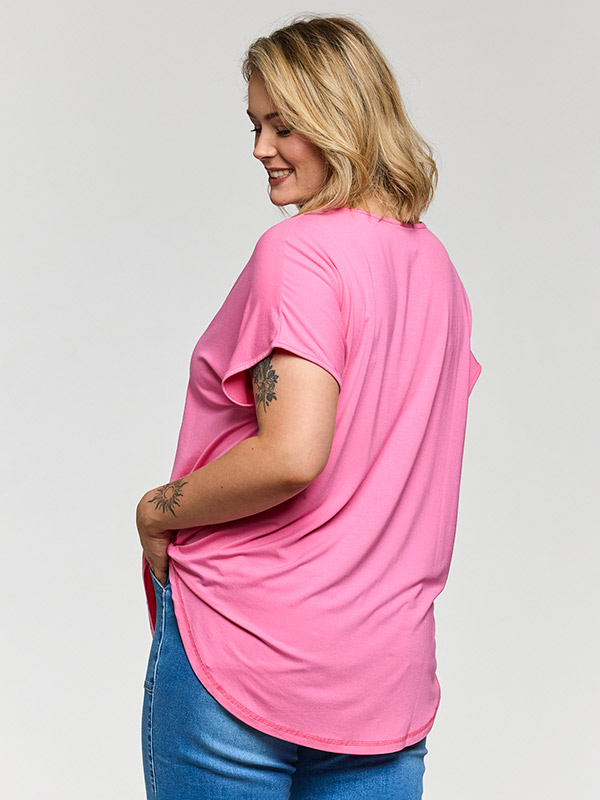 GGITTE - Plus Size T-skjorte fra Gozzip