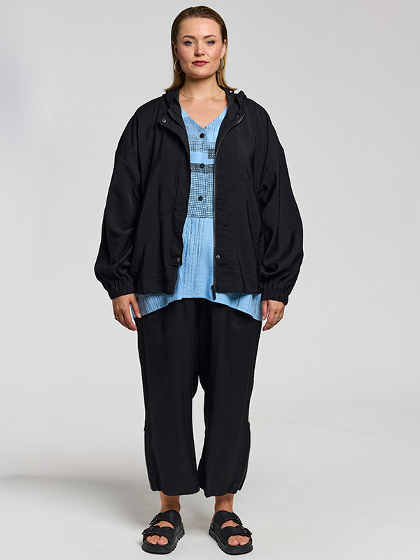 GHEIDI - Plus Size Jakke fra Gozzip Black