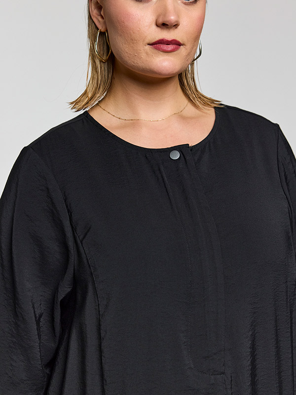 GHAZEL - Plus Size Kjole fra Gozzip Black