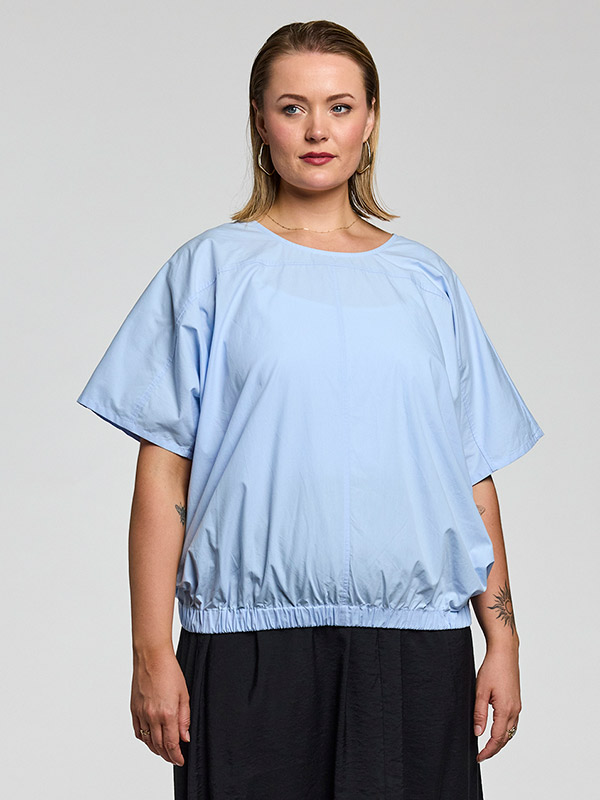 GGEMMA - Plus Size Bluse fra Gozzip Black