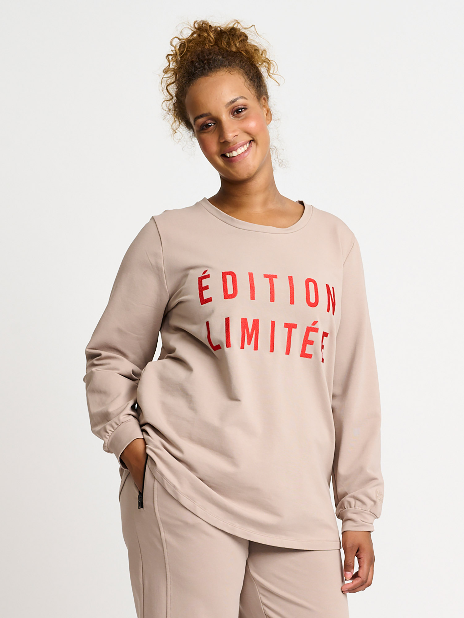 Sweatshirt Med Frontprint fra Aprico