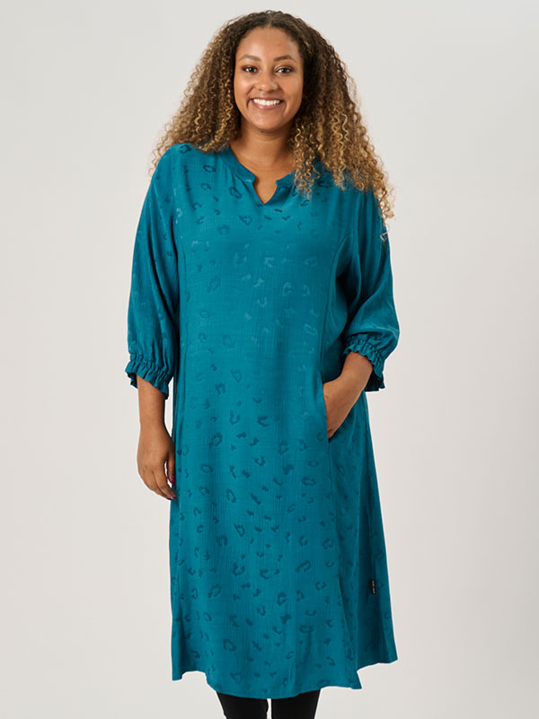 AULINE - Plus Size Kjole fra Pont Neuf