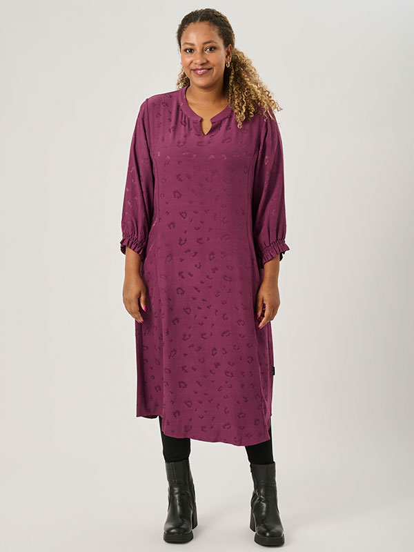 AULINE - Plus Size Kjole fra Pont Neuf