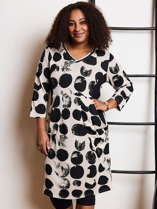 BIANCO - Plus Size Kjole fra Pont Neuf