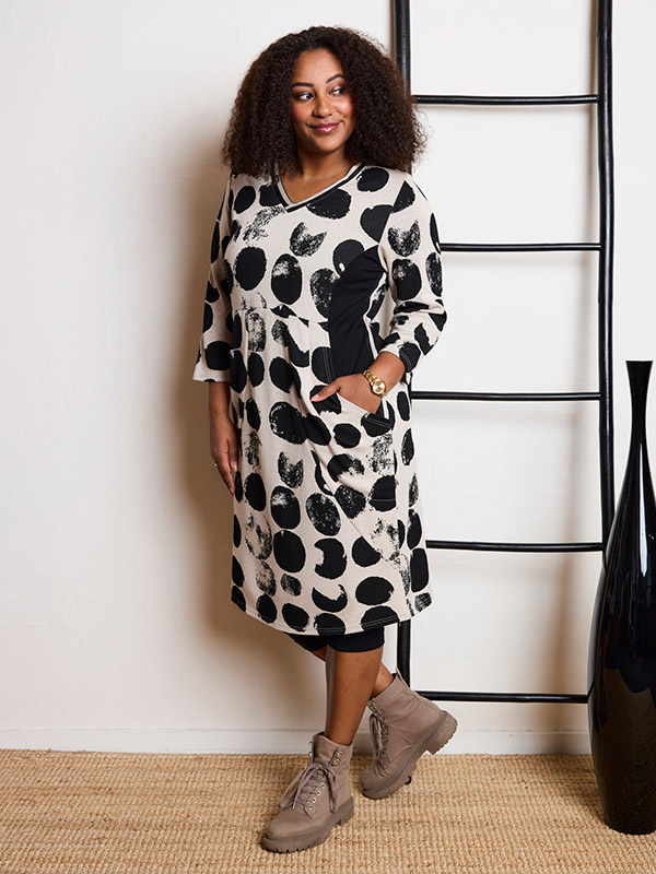 BIANCO - Plus Size Kjole fra Pont Neuf