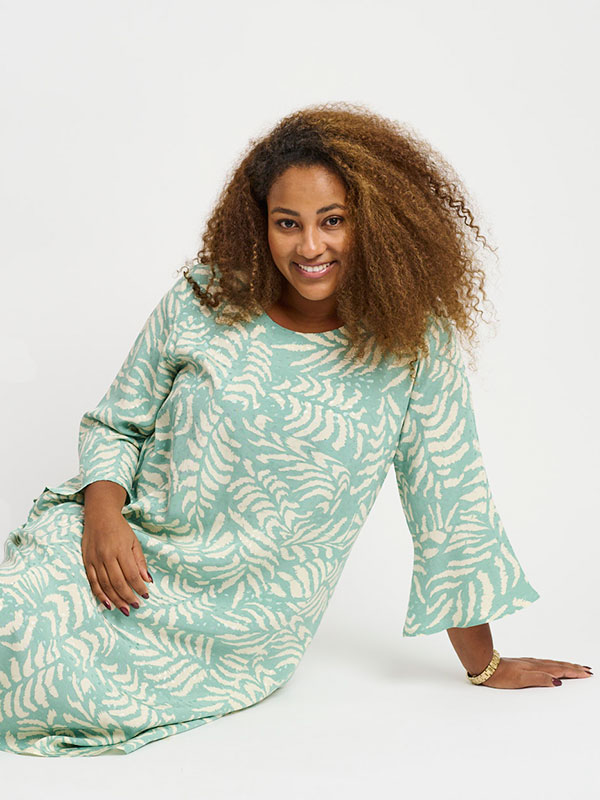 HARRIET - Plus Size Kjole fra Pont Neuf