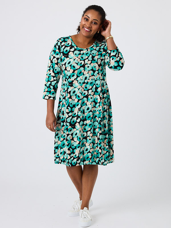 HILDA - Plus Size Kjole fra Pont Neuf