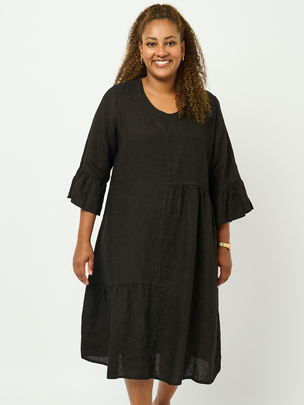 LAETITIA - Plus Size Kjole fra Pont Neuf