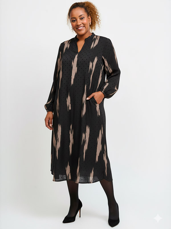 SAMMY MIE - Plus Size Kjole fra Pont Neuf