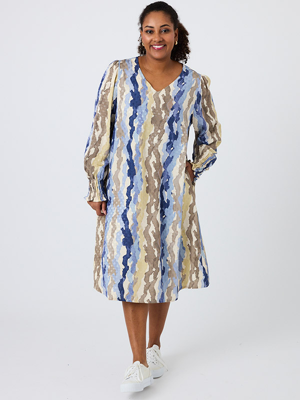 VIVA - Plus Size Kjole fra Pont Neuf