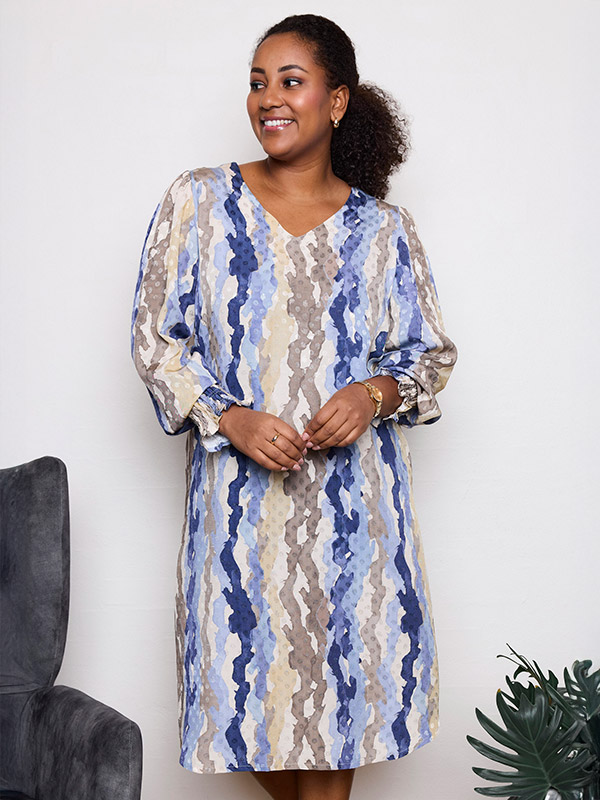 VIVA - Plus Size Kjole fra Pont Neuf