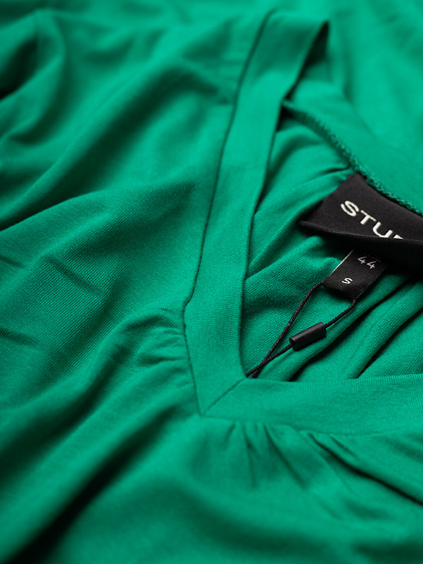 LYKKE - Plus Size T-shirt fra Studio