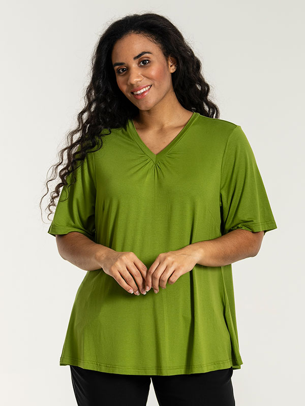 LYKKE - Plus Size T-shirt fra Studio