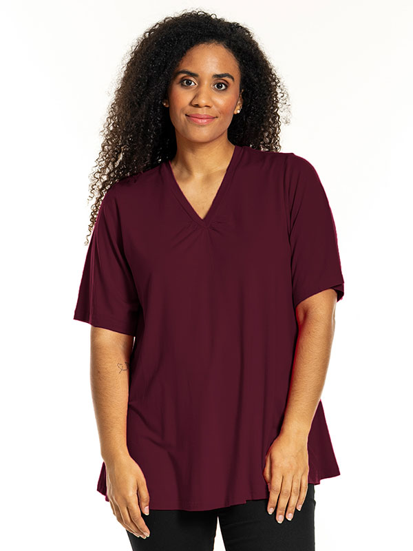 LYKKE - Plus Size T-shirt fra Studio