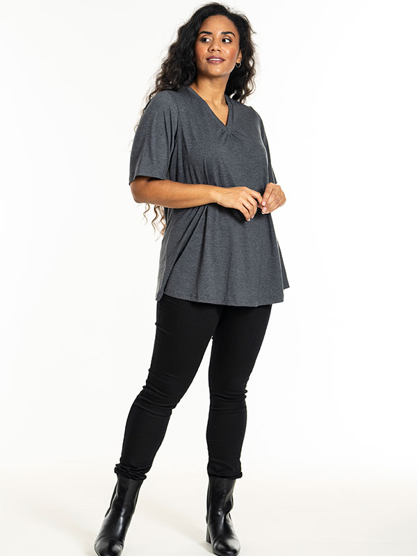LYKKE - Plus Size T-shirt fra Studio