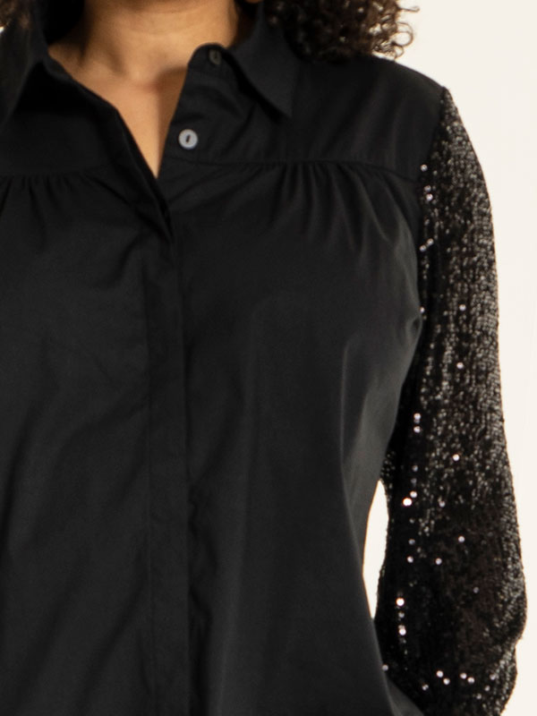 THARA - Plus Size Skjorte fra Studio